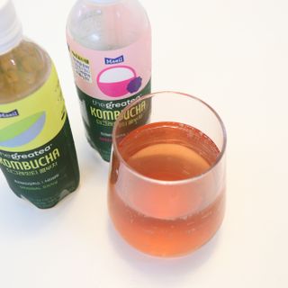 더그레잇티 콤부차 300ml *12개입 (오리지널 6개+베리리치 6개) — 4점을 준 리뷰어가 2022년 7월 올린 사용 사진