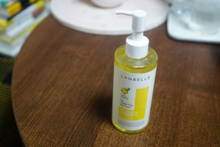 랑벨 내츄럴 딥 클렌징 오일 200ml (저자극 약산성 천연 클렌징) — 5점을 준 리뷰어가 2022년 5월 올린 사용 사진