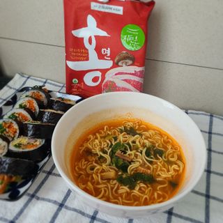 [풀무원] 자연은맛있다 정면, 백면, 홍면  세트 — 5점을 준 리뷰어가 2021년 4월 올린 사용 사진
