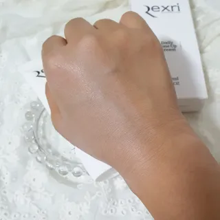 렉스리 데일리 톤업 크림 Rexri Daily Tone Up Cream — 5점을 준 리뷰어가 2022년 9월 올린 사용 사진