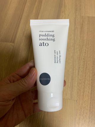 냉장고에 넣어요, 붉은 트러블 피부 다음날 진정되요 [버진팜스 푸딩수딩아토] — 5점을 준 리뷰어가 2021년 9월 올린 사용 사진