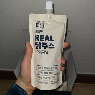 서비푸드 리얼 닭주스 오리지널 200g 1세트 10개입 — 5점을 준 리뷰어가 2022년 1월 올린 사용 사진