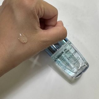 나우 [리브엠] 화해 1등 수분앰플 , 엑소코어 워터풀 텐션 앰플 — 5점을 준 리뷰어가 2023년 6월 올린 사용 사진