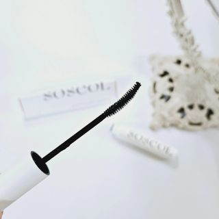 더소설 소설 블랙아이래쉬 세럼 10g(SOSEOL BLACK EYELASH SERUM 10g) — 5점을 준 리뷰어가 2023년 12월 올린 사용 사진