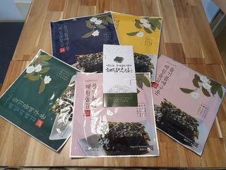 [해림맛김] 들기름에 구운 바삭바삭 김 4종 세트 + 1종 랜덤발송 총5개입 — 5점을 준 리뷰어가 2021년 2월 올린 사용 사진