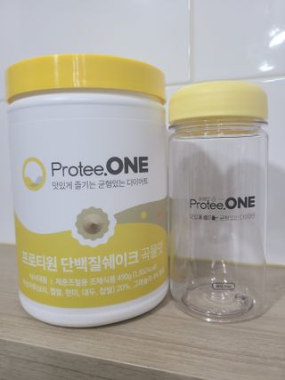프로티원 단백질쉐이크 곡물맛 2주분 1통+보틀 — 5점을 준 리뷰어가 2021년 4월 올린 사용 사진