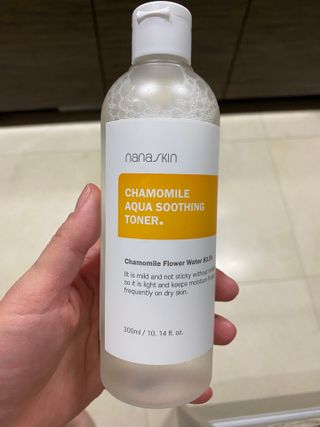 나나스킨 캐모마일아쿠아수딩토너 — 5점을 준 리뷰어가 2021년 6월 올린 사용 사진