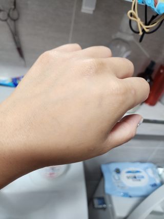 스킨1004 [SKIN1004] 마다가스카르 센텔라 앰플 폼 125ml — 5점을 준 리뷰어가 2024년 9월 올린 사용 사진