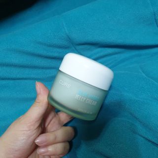 김정문알로에 큐어 큐어 알로에 리프레쉬 젤리 세럼, 큐어 알로에 하이드로 젤리 크림 — 4점을 준 리뷰어가 2021년 4월 올린 사용 사진