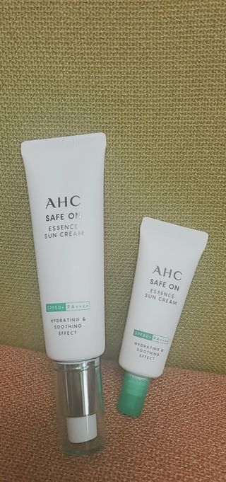 [AHC] 세이프온 에센스 선크림 올리브영 스페셜 증정 기획세트 — 5점을 준 리뷰어가 2022년 6월 올린 사용 사진