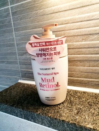 벨먼 내추럴 스파 머드레티놀 바디워시(그린로즈, 미드나잇 피오니) — 5점을 준 리뷰어가 2022년 6월 올린 사용 사진