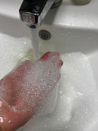에일리언오더즈 센티드 핸드 앤 바디 워시 290ml (3종 택1) — 5점을 준 리뷰어가 2023년 8월 올린 사용 사진