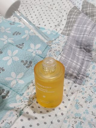 체르엠 스템앤셀 비타민 브라이트닝 에센스 30ml 1개 — 5점을 준 리뷰어가 2021년 9월 올린 사용 사진