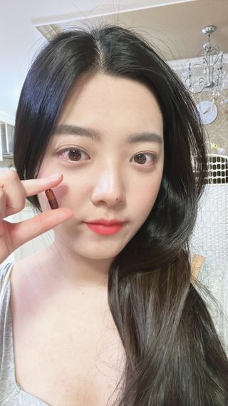 프리마인 홍삼의 강력한 에너지, 이제는 흡수율을 높인 최첨단 캡슐로 간편하게 초고속 충전하세요. — 5점을 준 리뷰어가 2022년 12월 올린 사용 사진