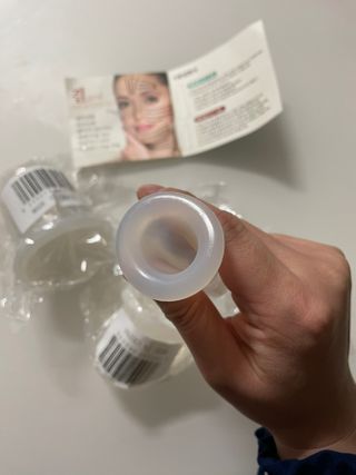 메디미케이알 커핑테라피 실리콘부항마사지 리프팅 페이스+바디 안티 셀룰 라이트 6pcs — 3.5점을 준 리뷰어가 2021년 2월 올린 사용 사진