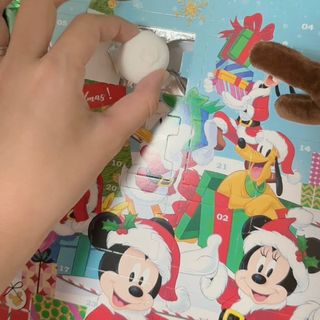 스낵스 크리스마스 어드벤트 캘린더 마시멜로 🖤디즈니 트리광장🎄 — 5점을 준 리뷰어가 2024년 11월 올린 사용 사진