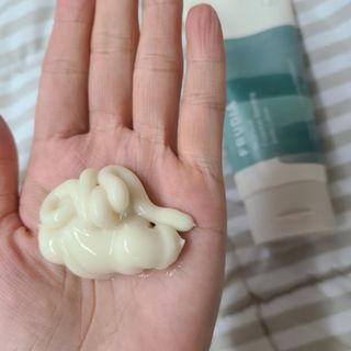 틱톡 [후르디아] 올리브영 아로마 비건 바디워시1종+바디로션1종 (그리너리) — 5점을 준 리뷰어가 2022년 11월 올린 사용 사진