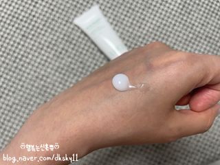 유이크 바이옴 레미디 수딩크림 (50ml) — 5점을 준 리뷰어가 2022년 7월 올린 사용 사진