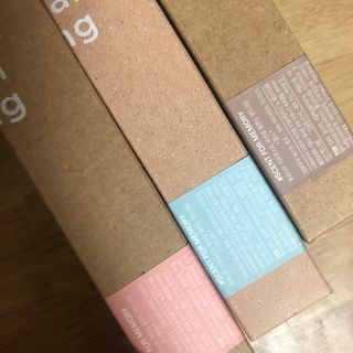 [후르디아] 끈적임 없는 착한성분 비건  핸드크림 3종 — 5점을 준 리뷰어가 2021년 12월 올린 사용 사진