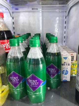 몽베스트 Montbest with Sparkling water Plain 20병 — 5점을 준 리뷰어가 2021년 11월 올린 사용 사진