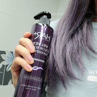 헤어플러스 컬러본드 샴푸300+트리트먼트300+에센스95 — 5점을 준 리뷰어가 2021년 4월 올린 사용 사진