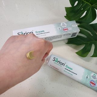 건선/아토/습진/민감성 피부 천연보습진정크림 소리온 크림 & 센시티브 크림 50g — 4점을 준 리뷰어가 2022년 1월 올린 사용 사진