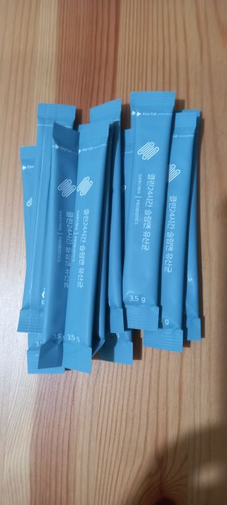 클린24시간 슬림앤유산균 1박스 (3.5g X 15포) — 5점을 준 리뷰어가 2022년 11월 올린 사용 사진