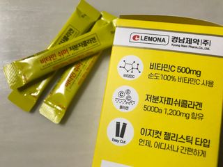 자연에온 경남제약 비타민 쉬머 저분자콜라겐 20g x 30포 — 5점을 준 리뷰어가 2021년 12월 올린 사용 사진