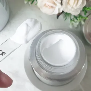 CRE8SKIN(크리에이트스킨) 화사한크림 — 5점을 준 리뷰어가 2022년 3월 올린 사용 사진