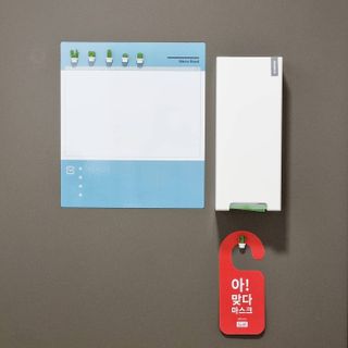 창신리빙 [프랑코 스마트 마스크 보관함 플립형] 똑똑한 정리 수납 — 4.5점을 준 리뷰어가 2021년 3월 올린 사용 사진