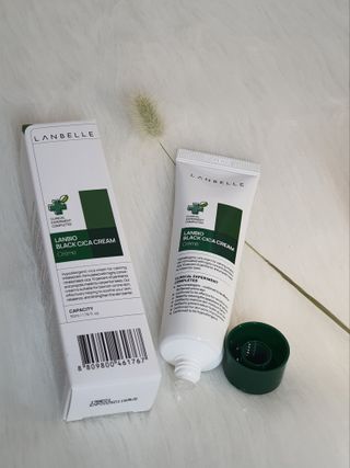 랑벨 랑바이오 블랙 시카 크림 50ml(블랙비 프로폴리스, 시카 4종, 판테놀 10 함유) — 5점을 준 리뷰어가 2022년 5월 올린 사용 사진