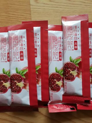 헬스업_쁘띠쁘띠석류콜라겐젤리_20g x 14포 — 5점을 준 리뷰어가 2020년 12월 올린 사용 사진