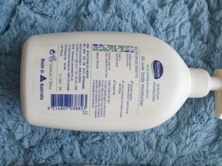 H365 Redwin Premium Moisturiser 레드윈 프리미엄 모이스춰라이저 500ml — 5점을 준 리뷰어가 2021년 4월 올린 사용 사진