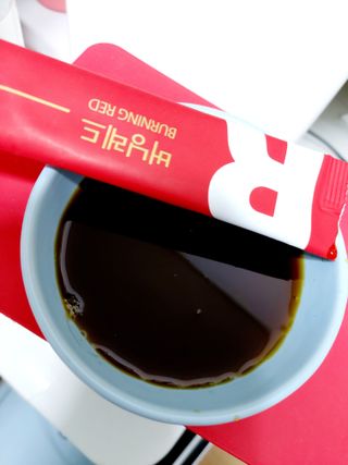 디오르 버닝레드 — 5점을 준 리뷰어가 2022년 1월 올린 사용 사진
