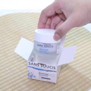 산수시 아쿠아 베네핏 24h 수부지 물광 속건조 수분크림 50ml — 5점을 준 리뷰어가 2021년 7월 올린 사용 사진