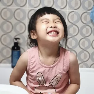 닥터데디스 안심저불소 키즈치약 (라즈베리, 청포도향 중 택 1) 60g +  여행용 미니 치약 15g — 5점을 준 리뷰어가 2022년 7월 올린 사용 사진