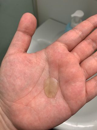 프리마인 메이크업과 들뜨는 각질까지 한방에 깐달걀로! 순하기까지한 셀베이스 그린티클렌저(200ml) — 5점을 준 리뷰어가 2023년 5월 올린 사용 사진
