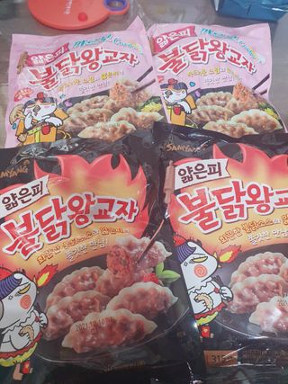 삼양냉동 [삼양] 얇은피불닭왕교자+얇은피까르보불닭왕교자 총4팩 — 5점을 준 리뷰어가 2021년 2월 올린 사용 사진