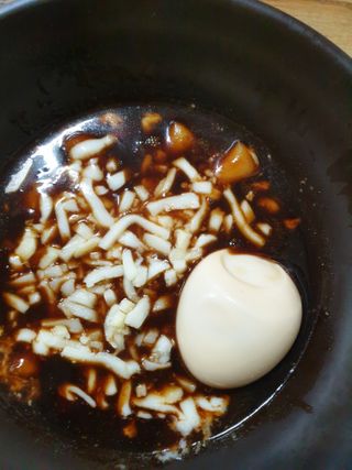 유비쿡 컵떡볶이 매운컵떡볶이2개/ 짜장컵떡볶이 2개  총 4개세트 — 5점을 준 리뷰어가 2021년 3월 올린 사용 사진