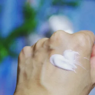 CRE8SKIN(크리에이트스킨) 화사한크림 — 4.5점을 준 리뷰어가 2022년 3월 올린 사용 사진