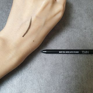 틸디앤 메이크 리얼무드 오토 아이라이너 — 5점을 준 리뷰어가 2021년 12월 올린 사용 사진