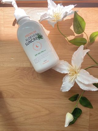 [닥터문] 프리미엄 알로에베라 선크림 500ml — 5점을 준 리뷰어가 2022년 7월 올린 사용 사진