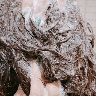 달리프 진저 베러 퍼퓸 탈모 완화 샴푸 1000ml 향 3종 — 5점을 준 리뷰어가 2021년 3월 올린 사용 사진