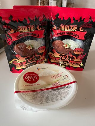 불타 지옥불카레 불지옥맛 180g x 3봉 — 4점을 준 리뷰어가 2021년 6월 올린 사용 사진