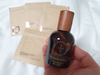 유쏘풀 익스프레 드 퍼퓸 50ml 4종  [세인트 모리츠] [베리섹시] [상탈 세콰이아] [엠포리아 코튼] 중 택 1 — 5점을 준 리뷰어가 2022년 3월 올린 사용 사진