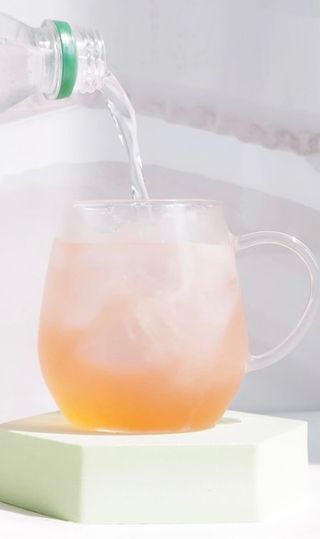 몽베스트 Montbest with Sparkling water Plain 20병 — 4점을 준 리뷰어가 2021년 11월 올린 사용 사진