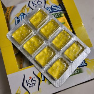 마요라 히말라야 솔트 캔디 2종-페퍼민트 맛, 라임민트 맛 — 5점을 준 리뷰어가 2022년 11월 올린 사용 사진