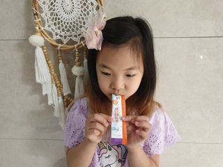 베거스코리아 [콜리케어] 키즈 홍삼콜리 딸기맛 14포 — 5점을 준 리뷰어가 2021년 5월 올린 사용 사진
