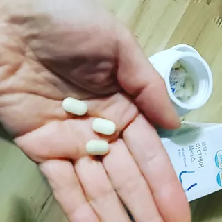 프리마인 평생 써야하는 관절의 건강을 위한 완벽설계 솔루션 관절n마디케어 플러스 120정 — 5점을 준 리뷰어가 2022년 5월 올린 사용 사진