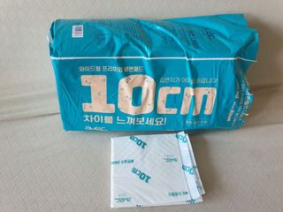 아베크 펫 와이드 프리미엄 중형 애견 강아지 배변 패드 54매 1팩 45g — 4점을 준 리뷰어가 2021년 7월 올린 사용 사진